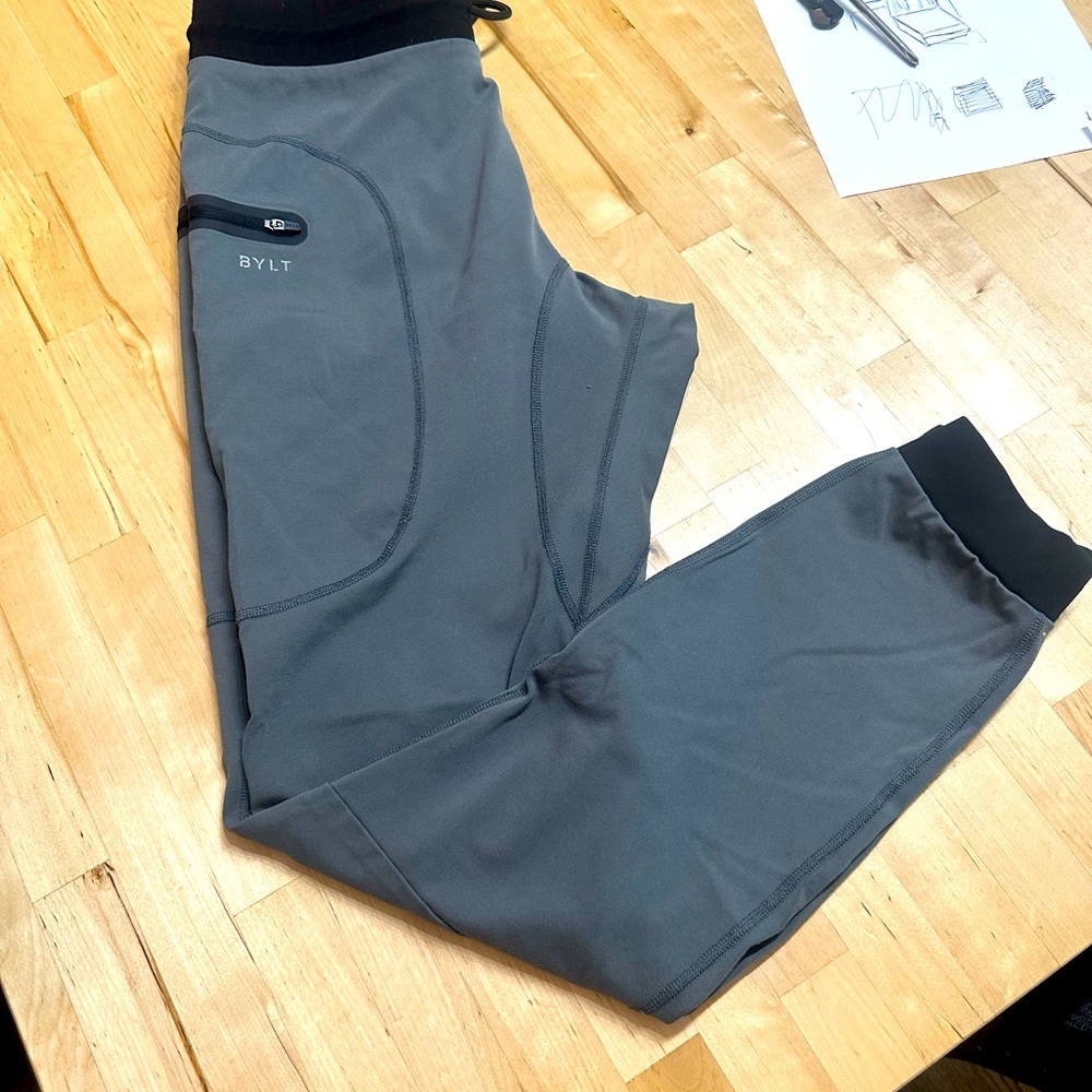 Bylt elite + Joggers Medium
